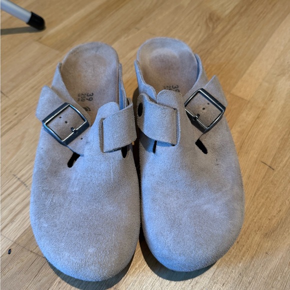 Birkenstock by Papillio Suede Buckle Mules - light tan - Picture 1 of 9